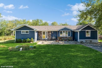 42377 N Chestnut St, Antioch, IL 60002