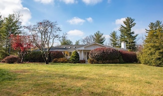 8593 Concord Hills Cir, Cincinnati, OH 45243