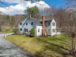 924 Henderson Rd, Williamstown, MA 01267