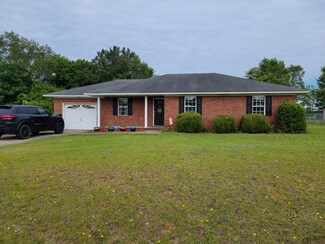 3339 Annie St, Dalzell, SC 29040