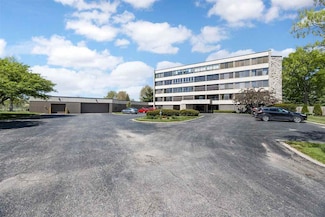 820 Club House Rd Unit 3F, North Liberty, IA 52317