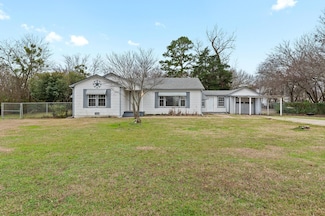 702 W Bells Blvd, Bells, TX 75414