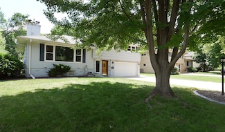 6521 Wilryan Ave, Edina, MN 55439