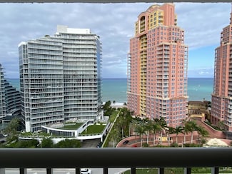 2200 NE 33rd Ave Unit 18J, Fort Lauderdale, FL 33305