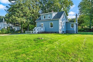 4475 Silverdale Rd, North Olmsted, OH 44070
