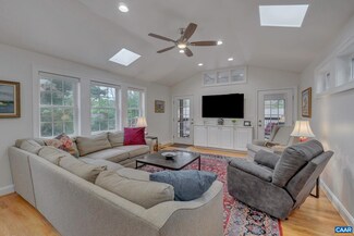 703 Locust Ave, Charlottesville, VA 22902
