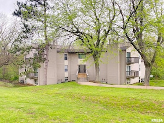 5905 W Ridgecrest Dr Unit 304, Peoria, IL 61615