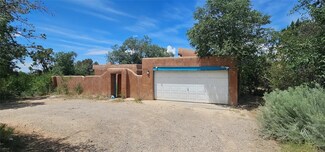 708 Juniper Dr, Santa Fe, NM 87501