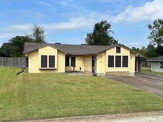 306 Live Oak St, Silsbee, TX 77656