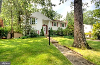 425 Stanford Ave, Blackwood, NJ 08012