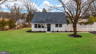 28 Scarsdale Ave, Ewing, NJ 08618