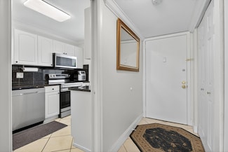 3551 Inverrary Dr Unit 312, Lauderhill, FL 33319