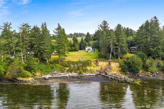 439 Bay Center Rd, South Bend, WA 98586