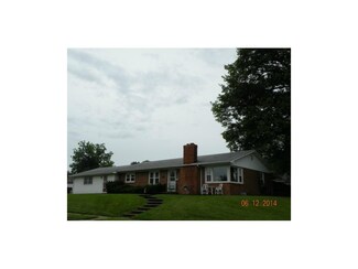 2600 Main St, Higginsville, MO 64037