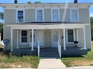 220 N Lloyd St, Suffolk, VA 23434