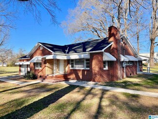 801 Russell Dr, Weaver, AL 36277