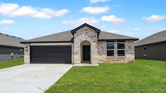 2020 W Urbana St, Broken Arrow, OK 74012