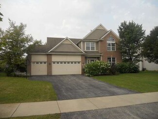 2828 Berman Rd, North Aurora, IL 60542
