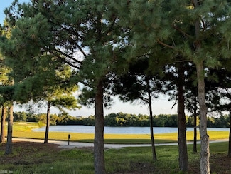 217 Muirfield Dr, Cape Charles, VA 23310