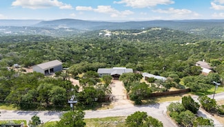 386 Private Road 181, Helotes, TX 78023