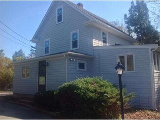 682 Mill St, Marion, MA 02738