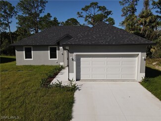 6008 S Moss Cir, Port Labelle, FL 33935