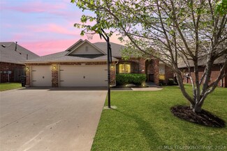 4648 E 144th Place S, Bixby, OK 74008
