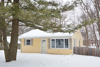 9247 Oakland Dr, Portage, MI 49024