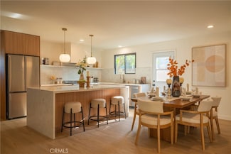 23919 Friar St, Woodland Hills, CA 91367