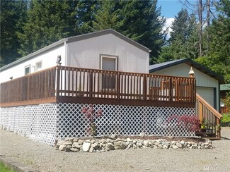 110 Portal St, Packwood, WA 98361