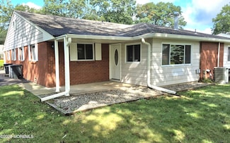 6 Dove St Unit D, Manchester Township, NJ 08759