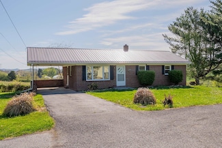 174 Windy Way Ln, Wytheville, VA 24382