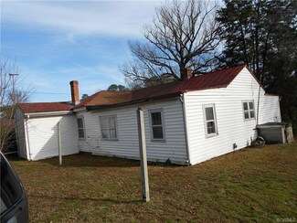 22305 Cox Rd, Sutherland, VA 23885