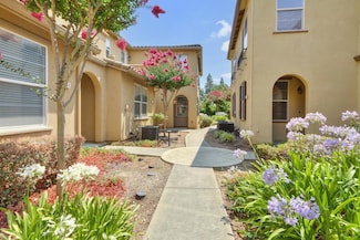 8444 Crystal Walk Cir Unit 72, Elk Grove, CA 95758