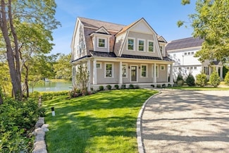 285 Edgewater Dr W, East Falmouth, MA 02536