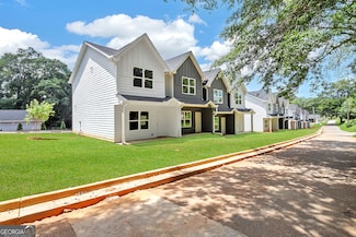 50 S Jackson St Unit 402, Forsyth, GA 31029
