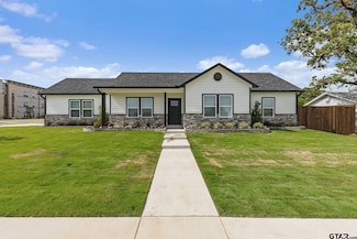 828 Bell St, Sulphur Springs, TX 75482