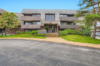 525 Timber Ridge Dr Unit 208, Carol Stream, IL 60188