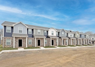 1115 Hillwood Dr, Clarksville, TN 37040