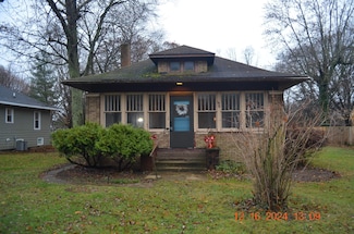 156 Western Ave, Benton Harbor, MI 49022