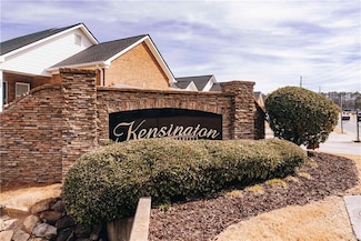 106 Kensington Dr SE, Calhoun, GA 30701