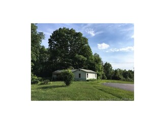 2716 Forestry Rd, Henryville, IN 47126