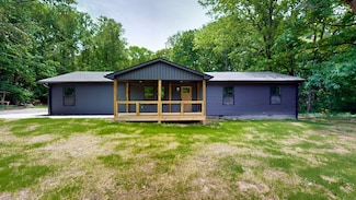 2038 Ogburn Chapel Rd, Clarksville, TN 37042
