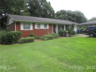 506 Bivens St, Wingate, NC 28174