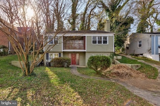 3507 28th Pkwy, Temple Hills, MD 20748