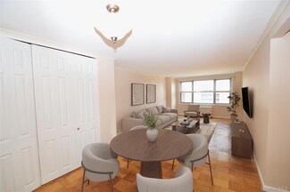 70-25 Yellowstone Blvd Unit 10Z, Forest Hills, NY 11375