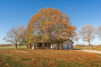 277 Bison Rd, Seymour, MO 65746
