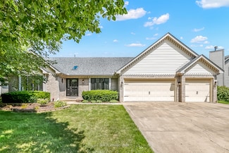 32 Robert Rd, Oswego, IL 60543