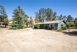 46404 Kings Canyon Rd, Lancaster, CA 93536