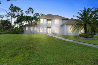 6181 Hidden Oaks Ln, Naples, FL 34119